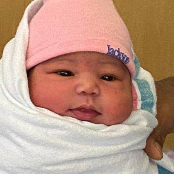 Meet your Posher Top Rated + A - Picture 12 of 16